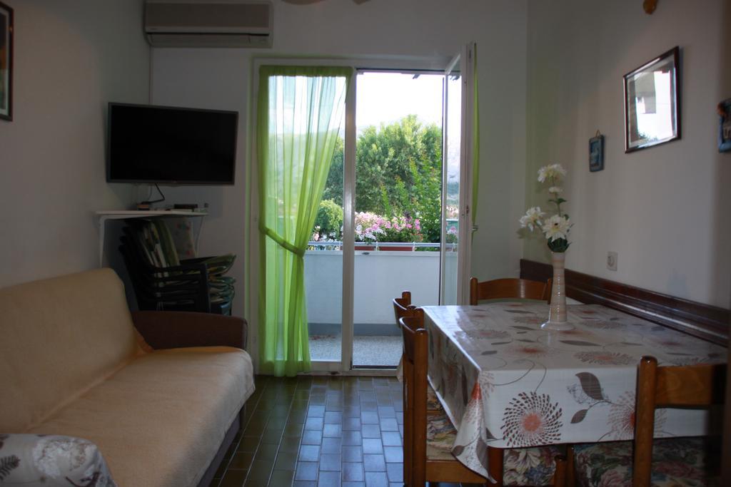 Mediterranean Oasis Apartments Baška Extérieur photo
